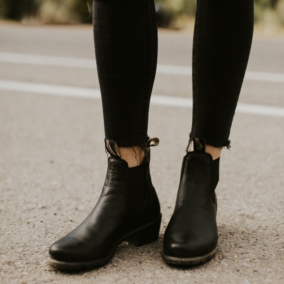 women's 1671 heeled chelsea boots in black